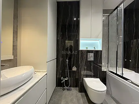 Satılır 3 otaqlı mənzil 140 m²