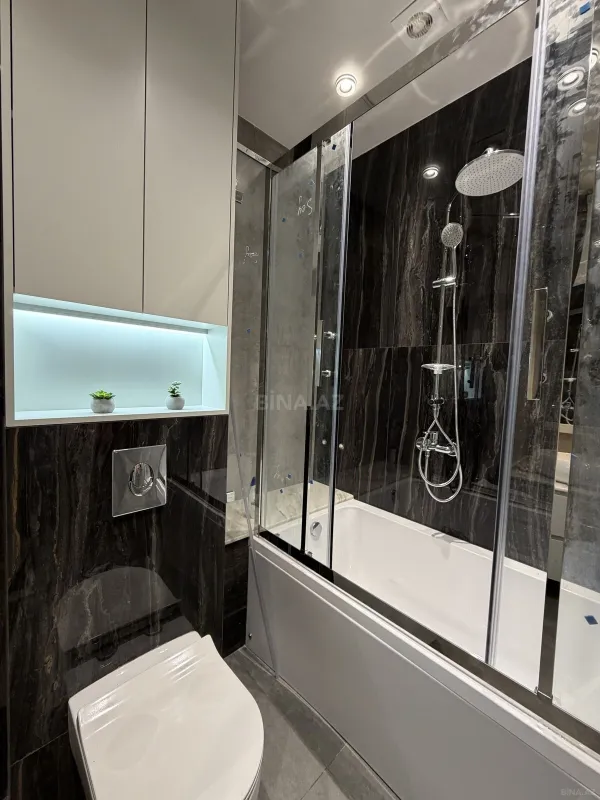 Satılır 3 otaqlı mənzil 140 m²