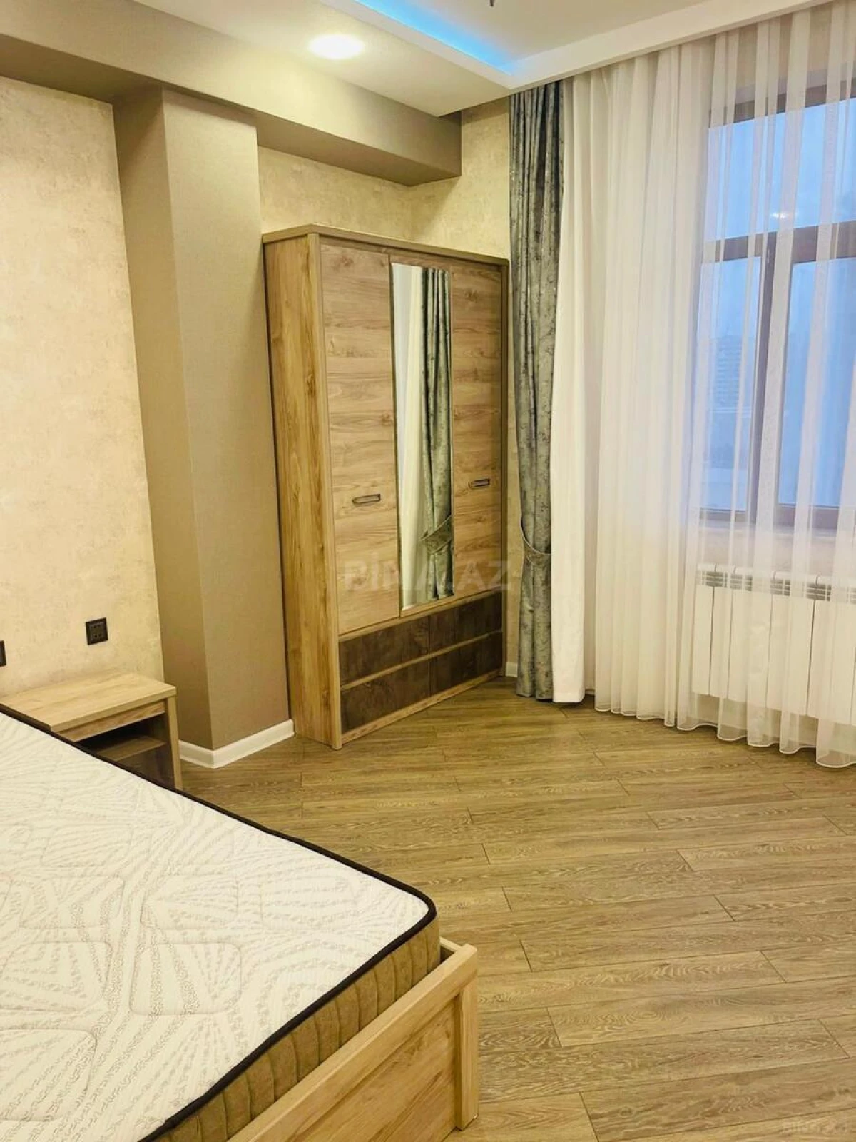 Kirayə verilir 3 otaqlı mənzil 110 m²