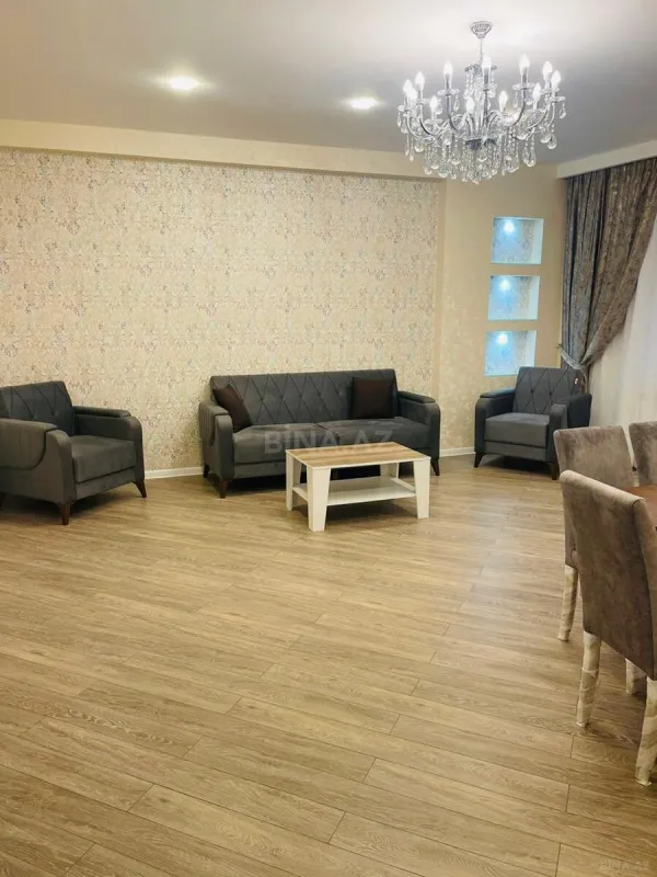 Kirayə verilir 3 otaqlı mənzil 110 m²