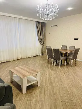 Kirayə verilir 3 otaqlı mənzil 110 m²