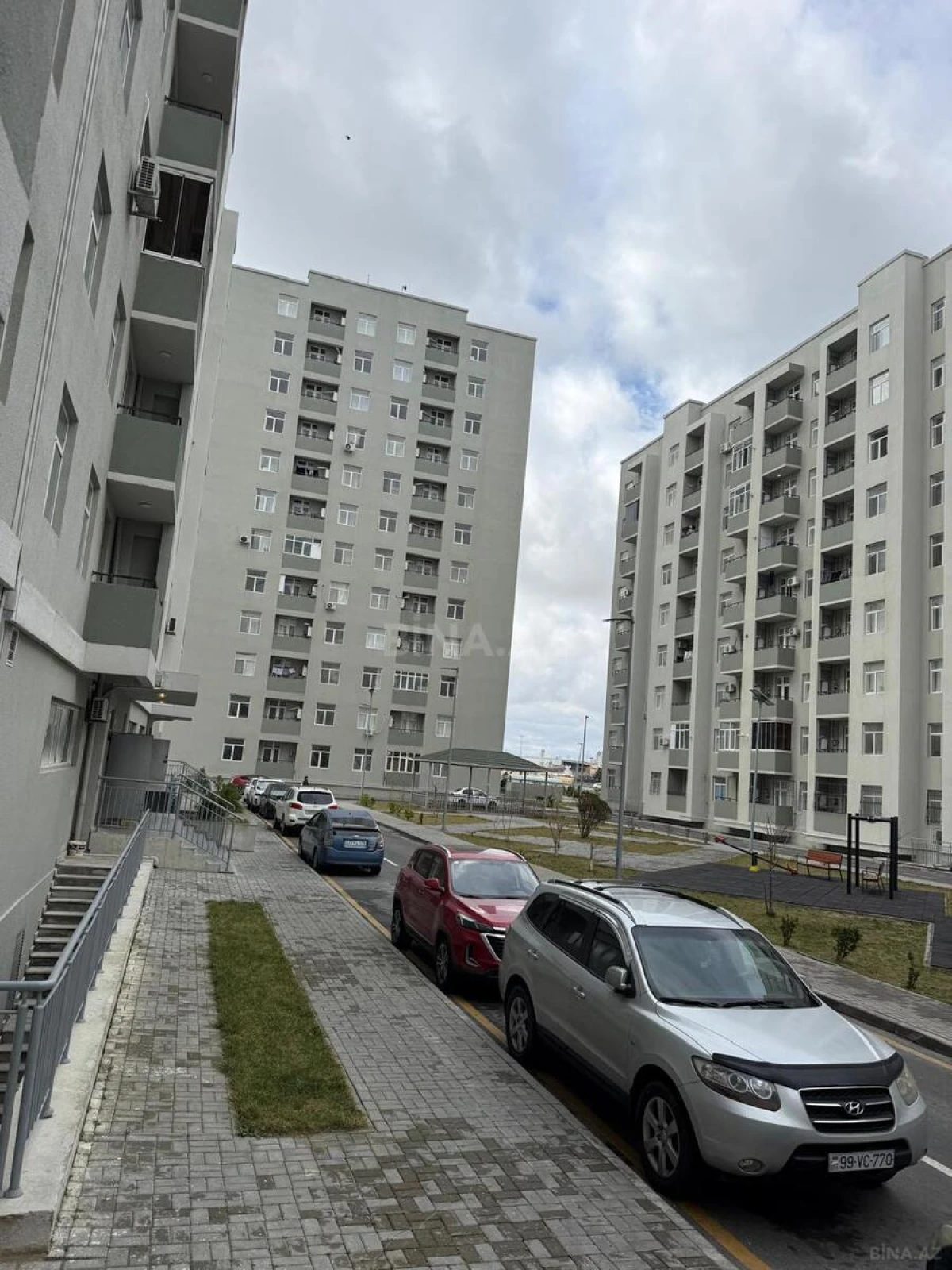 Satılır 3 otaqlı mənzil 74 m²