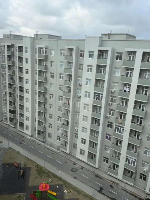 Satılır 3 otaqlı mənzil 74 m²