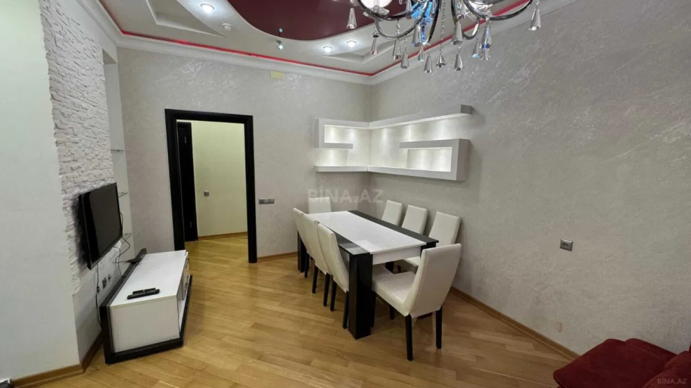 Kirayə verilir 3 otaqlı mənzil 110 m²