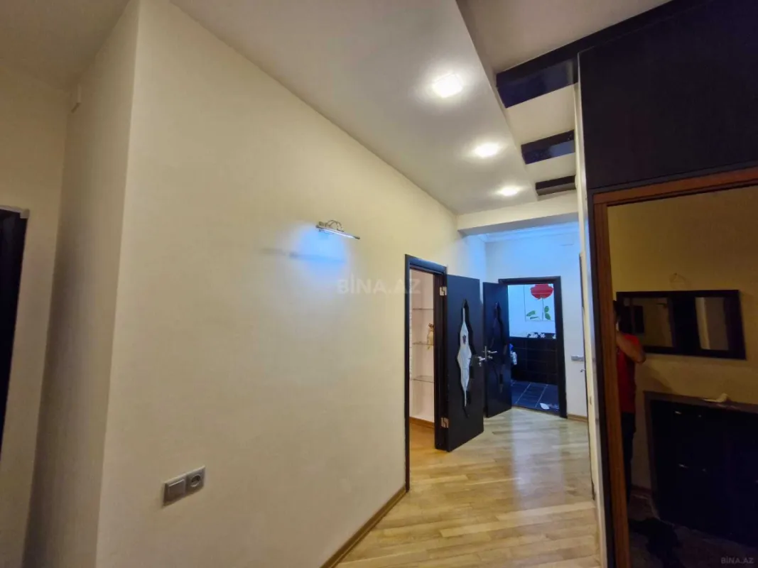 Kirayə verilir 3 otaqlı mənzil 110 m²