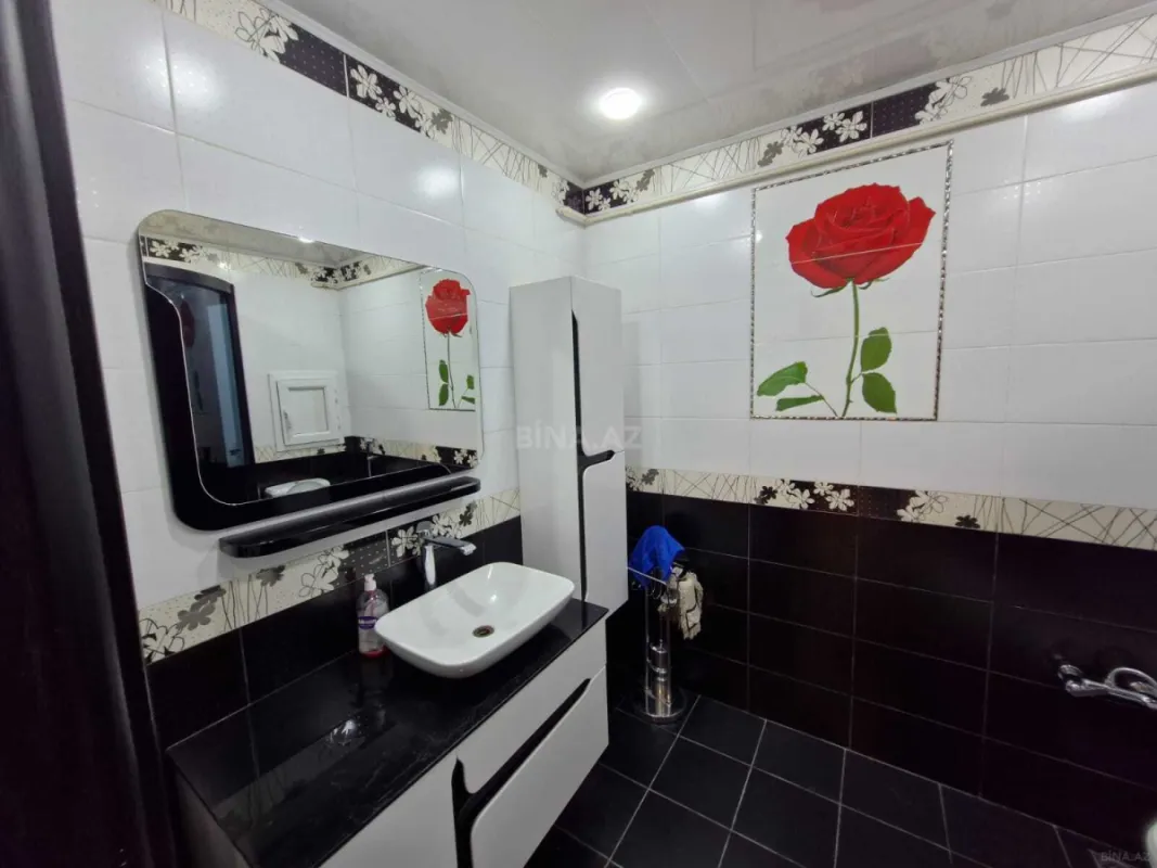 Kirayə verilir 3 otaqlı mənzil 110 m²