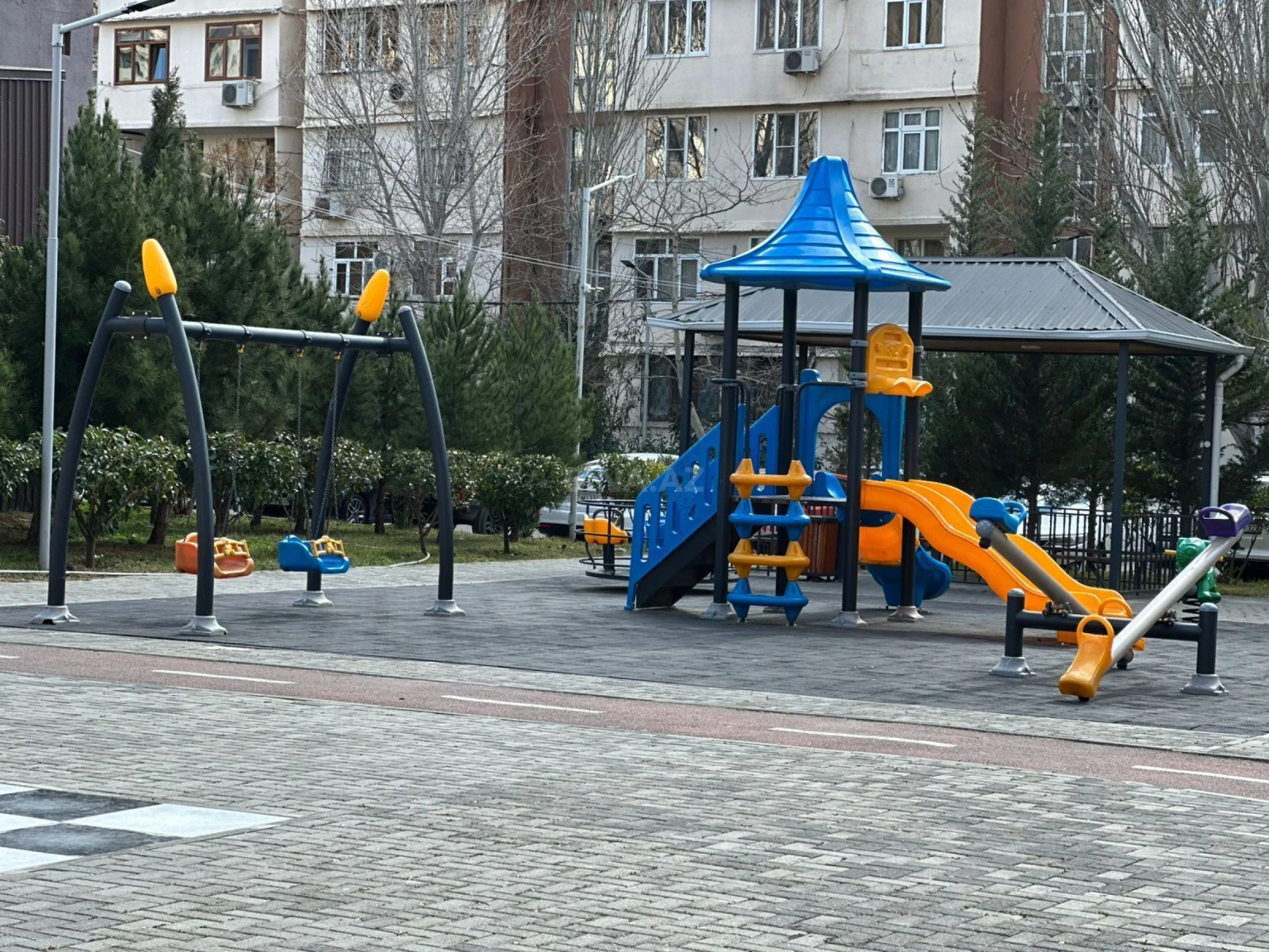 Satılır 3 otaqlı mənzil 90 m²