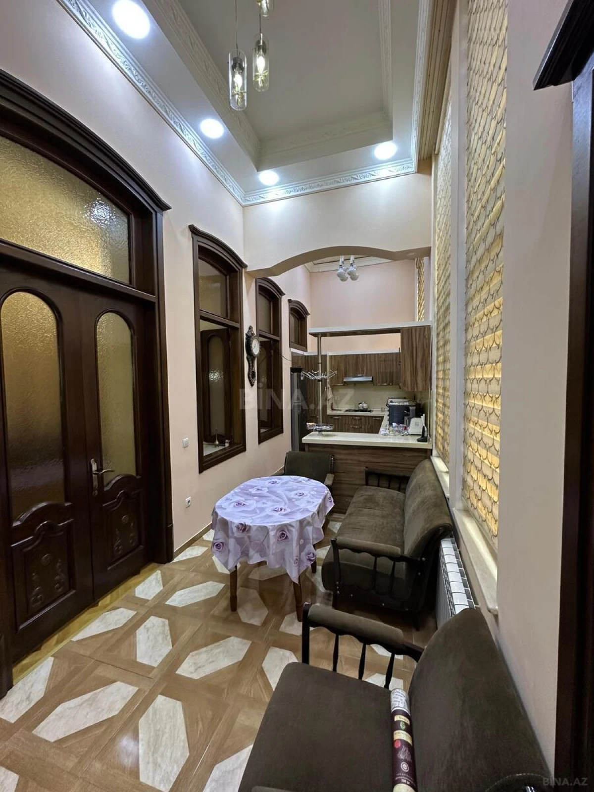 Kirayə verilir 2 otaqlı mənzil 80 m²