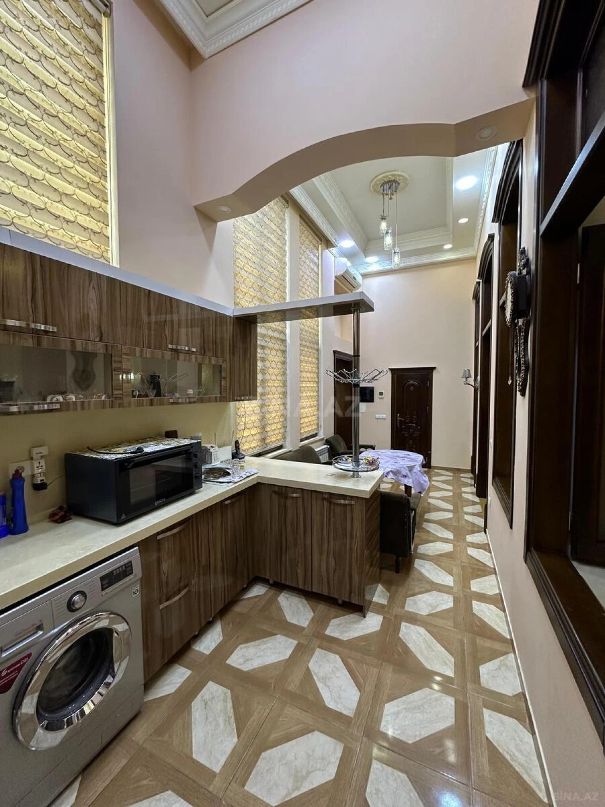 Kirayə verilir 2 otaqlı mənzil 80 m²
