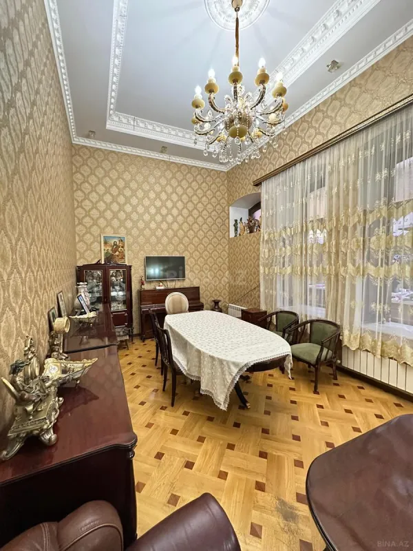 Kirayə verilir 2 otaqlı mənzil 80 m²