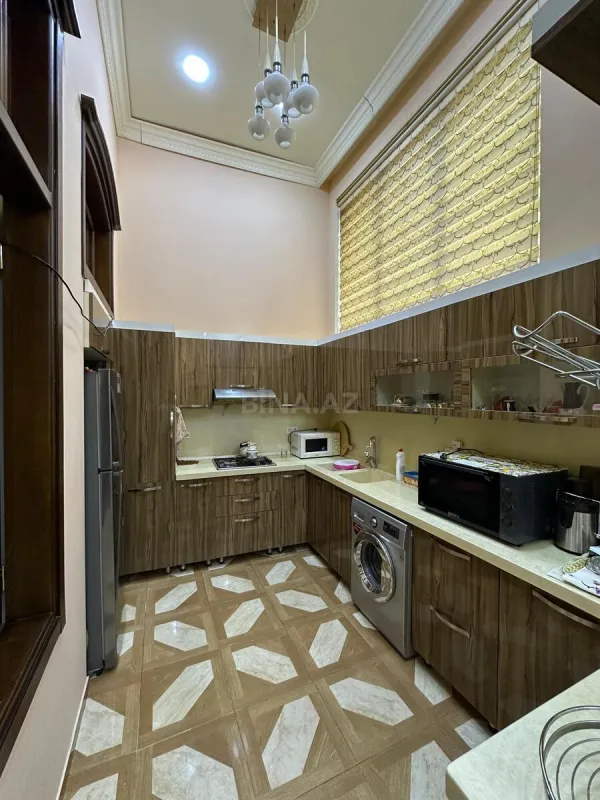 Kirayə verilir 2 otaqlı mənzil 80 m²