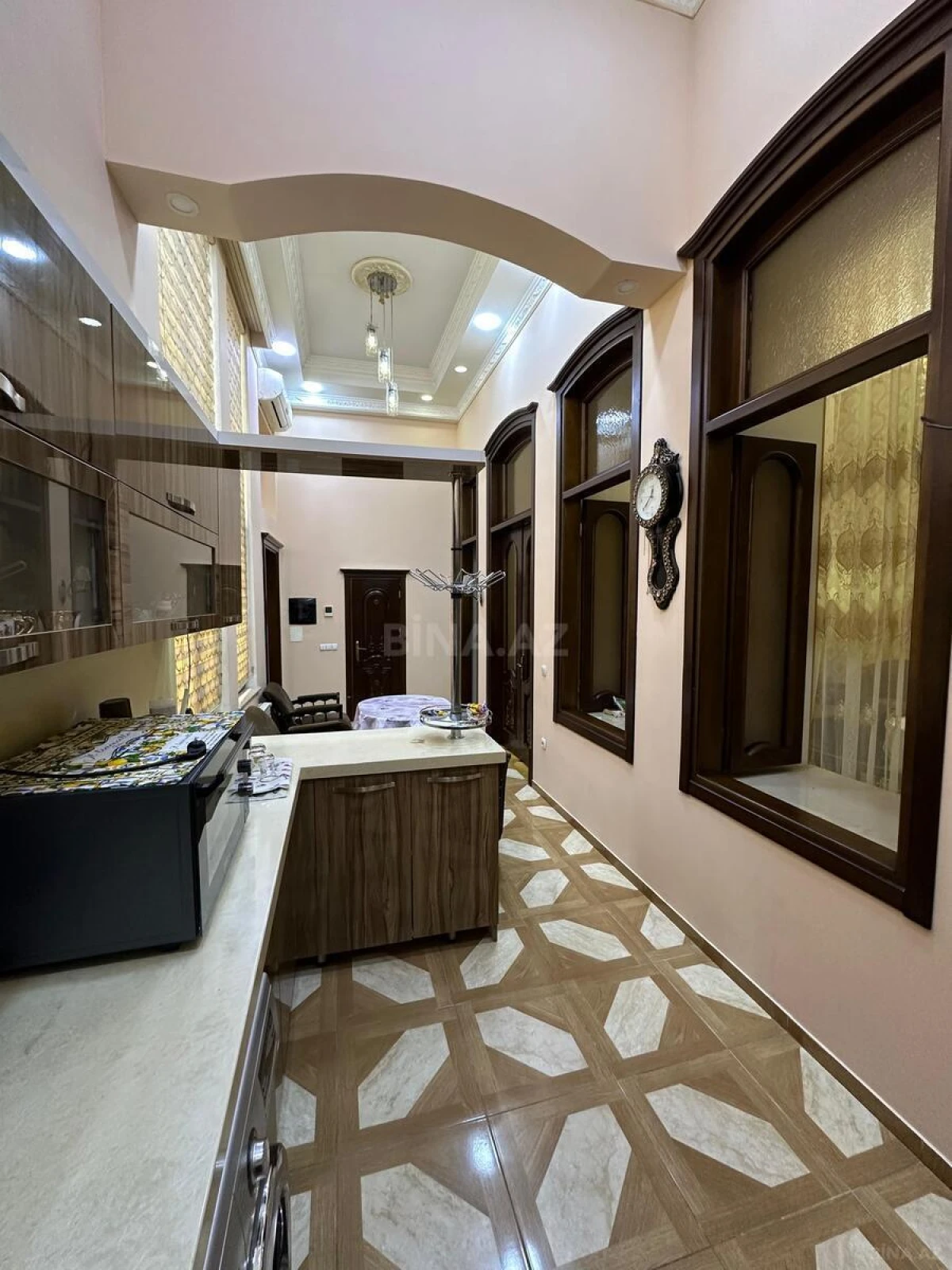 Kirayə verilir 2 otaqlı mənzil 80 m²