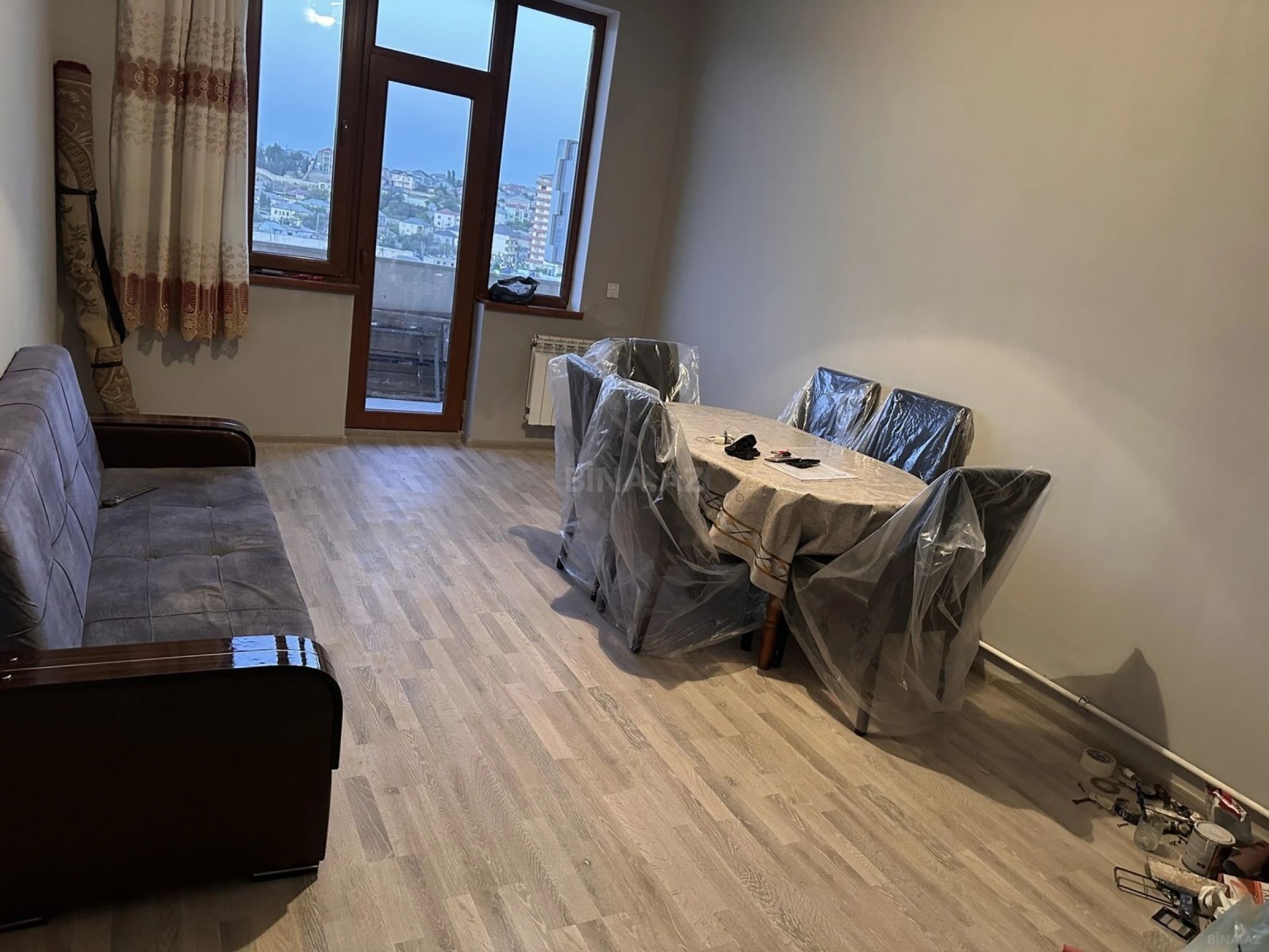 Kirayə verilir 2 otaqlı mənzil 64 m²