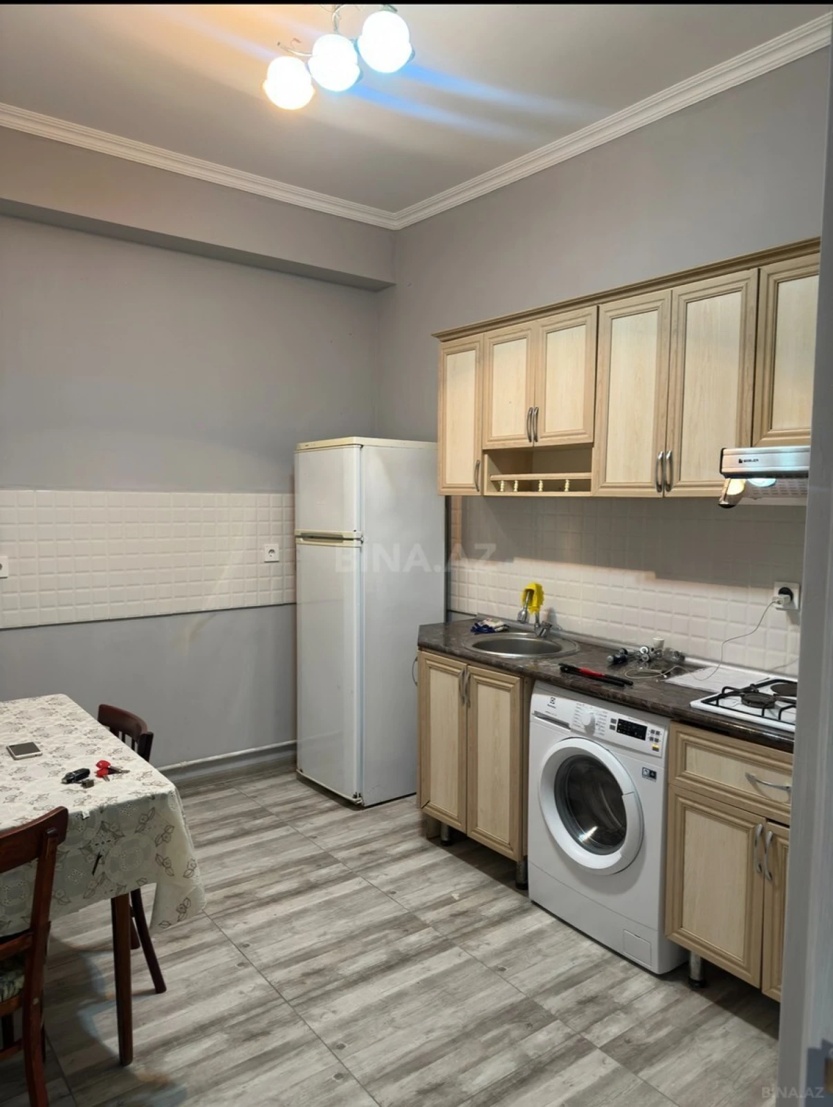 Kirayə verilir 2 otaqlı mənzil 64 m²