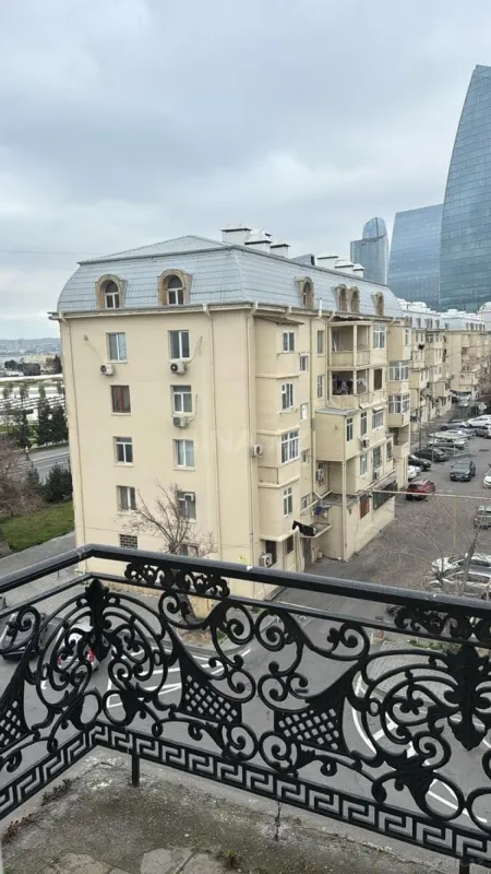 Kirayə verilir 2 otaqlı mənzil 50 m²