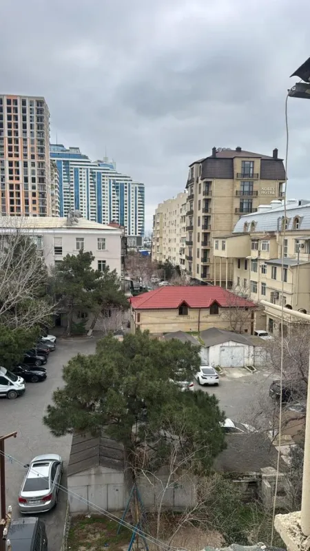 Kirayə verilir 2 otaqlı mənzil 50 m²