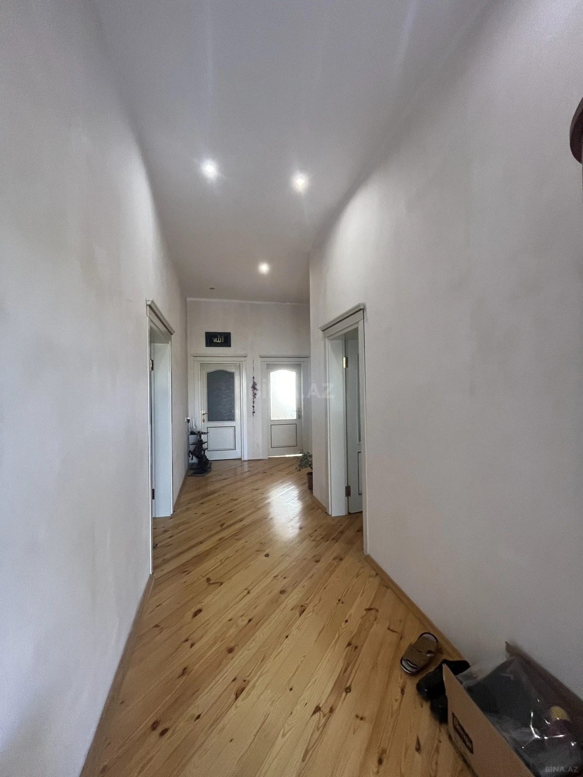 Satılır 6 otaqlı həyət evi 200 m²