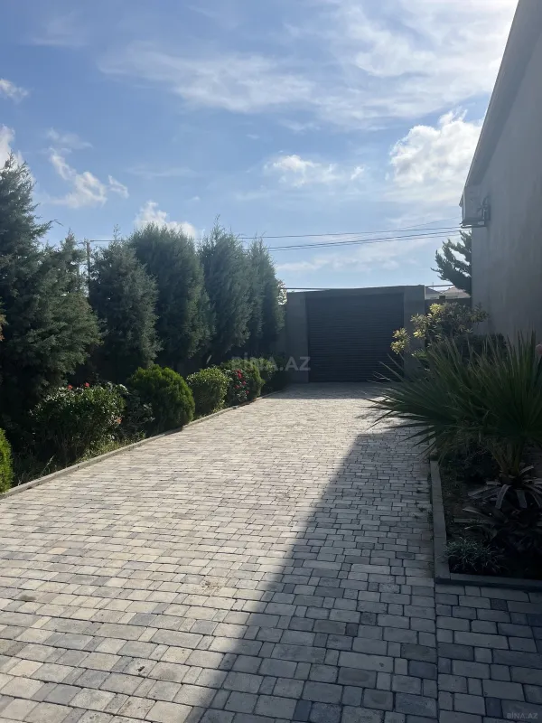 Satılır 6 otaqlı həyət evi 200 m²