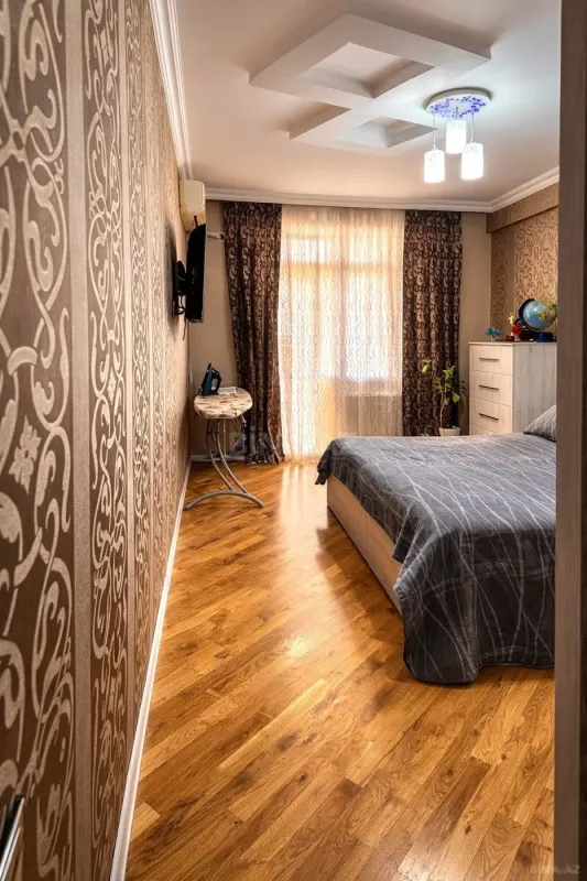 Satılır 3 otaqlı mənzil 116 m²