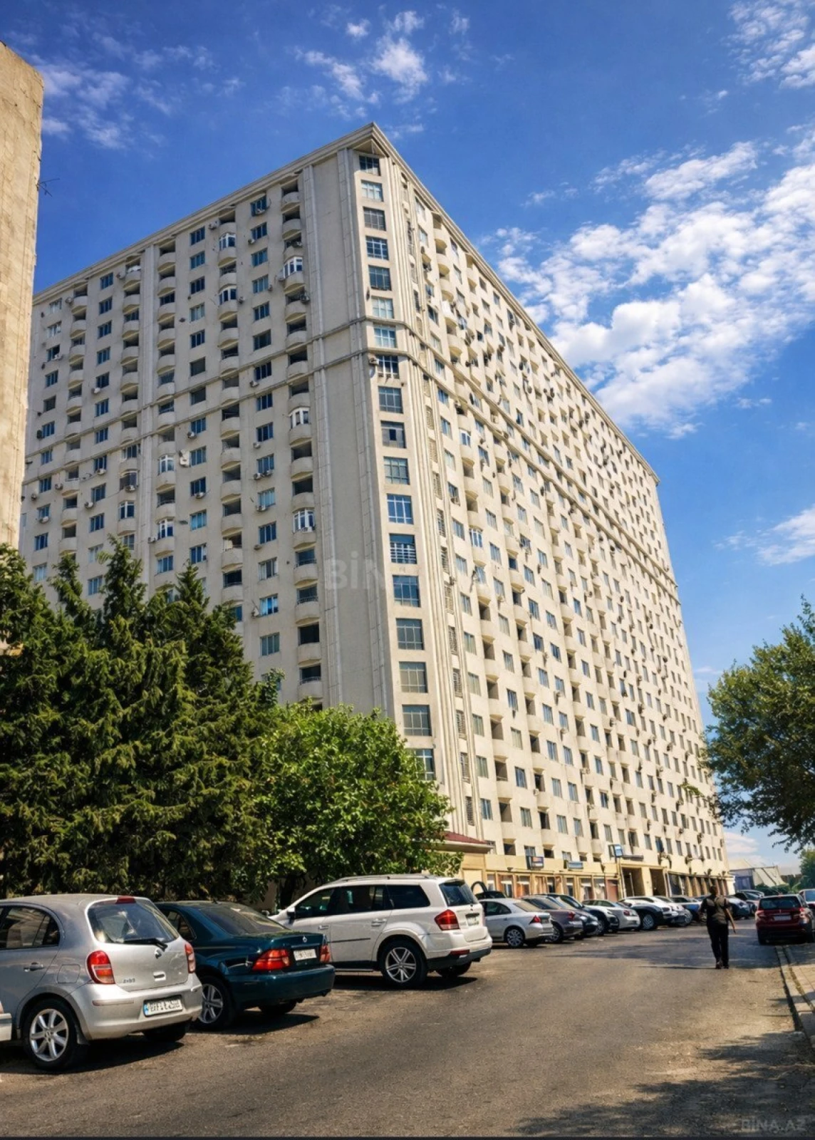 Satılır 3 otaqlı mənzil 116 m²