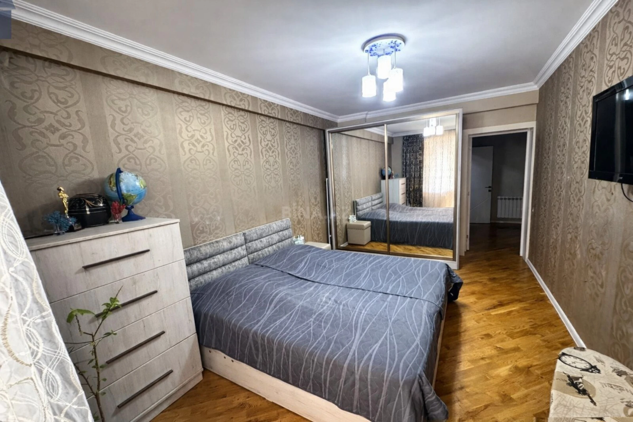 Satılır 3 otaqlı mənzil 116 m²