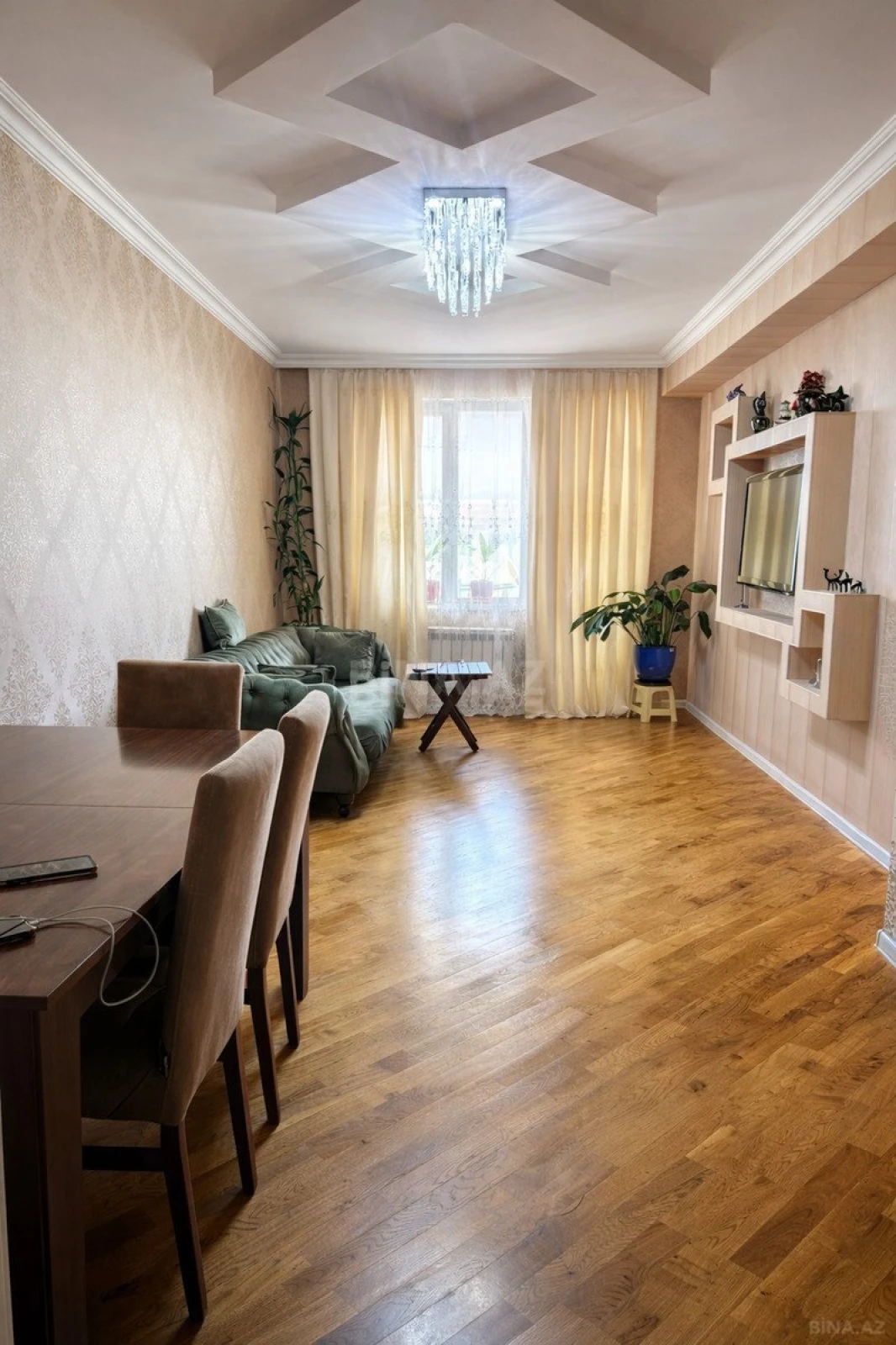 Satılır 3 otaqlı mənzil 116 m²