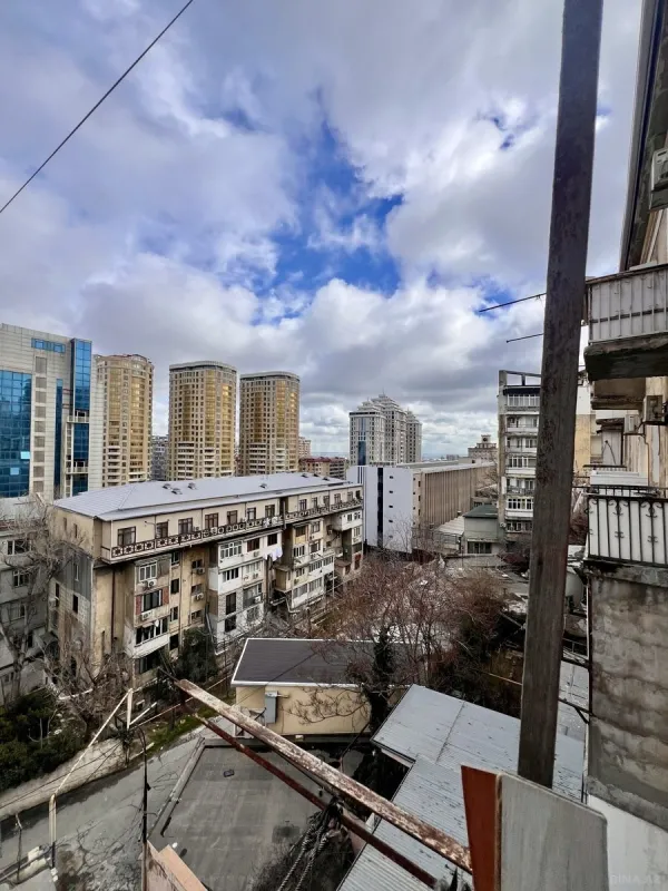Satılır 3 otaqlı mənzil 80 m²
