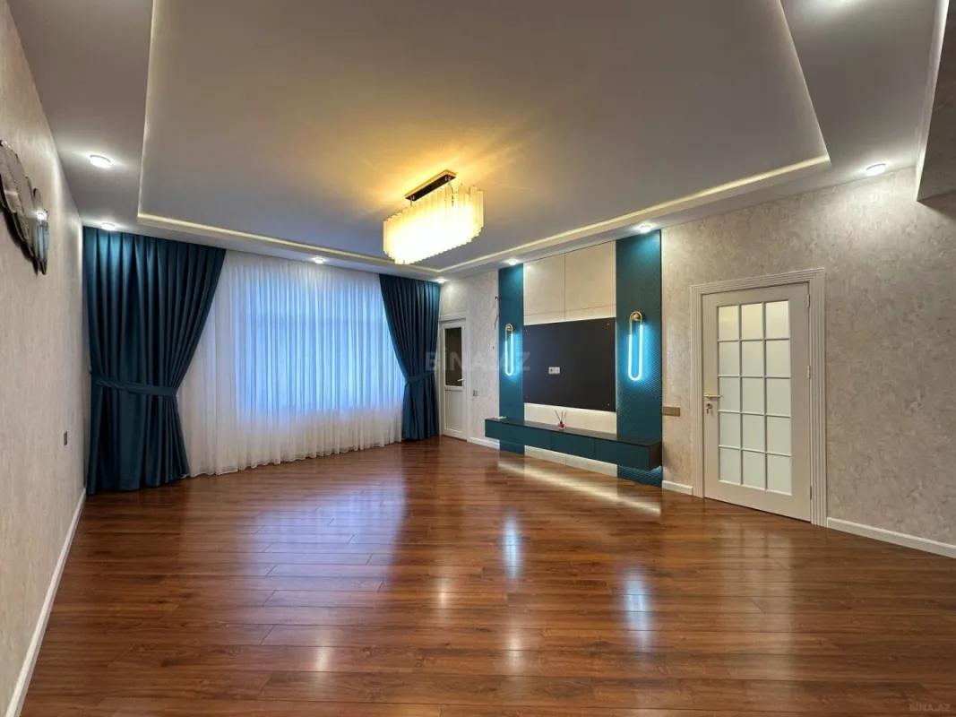 Satılır 2 otaqlı mənzil 85 m²