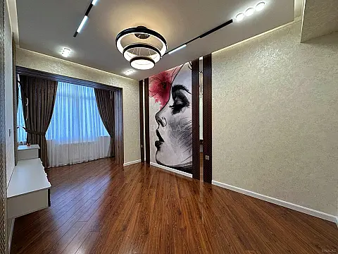 Satılır 2 otaqlı mənzil 85 m²