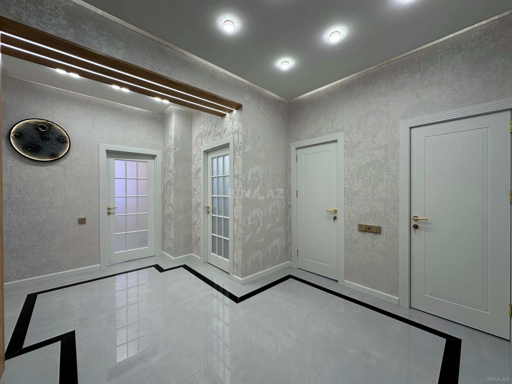 Satılır 2 otaqlı mənzil 85 m²
