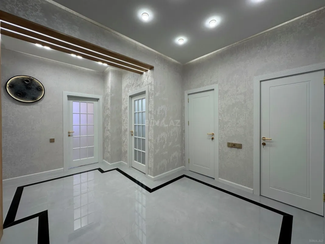 Satılır 2 otaqlı mənzil 85 m²