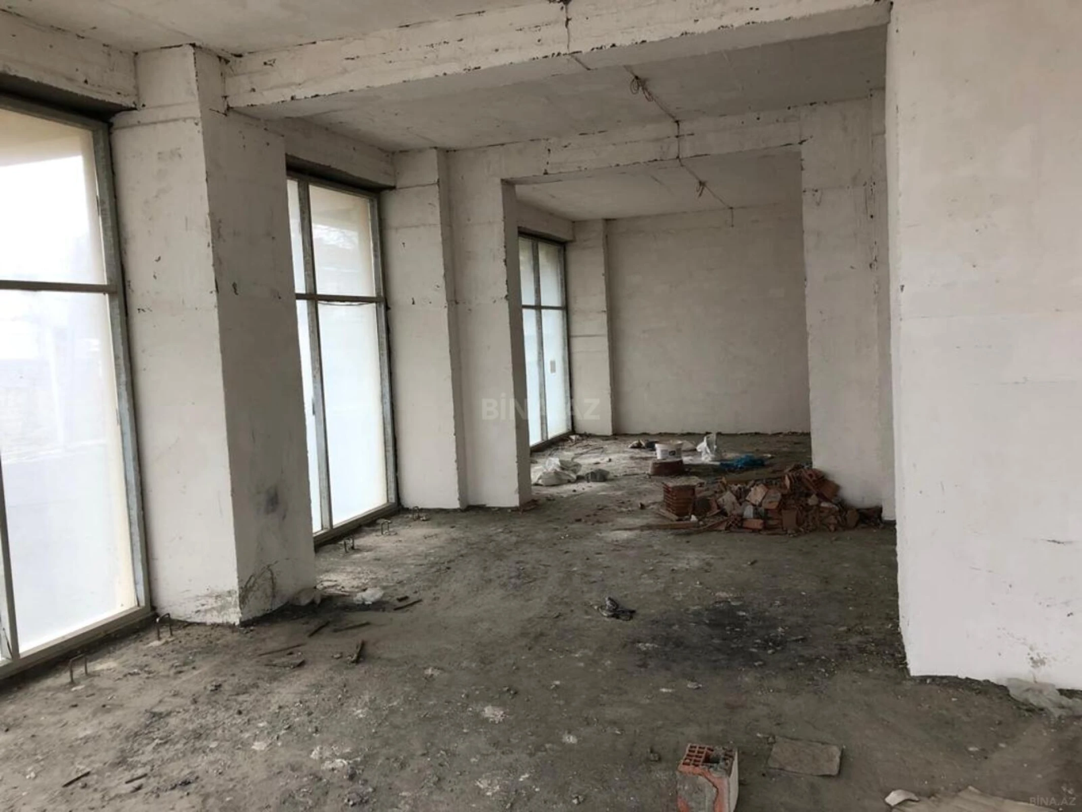 Satılır obyekt 167 m²