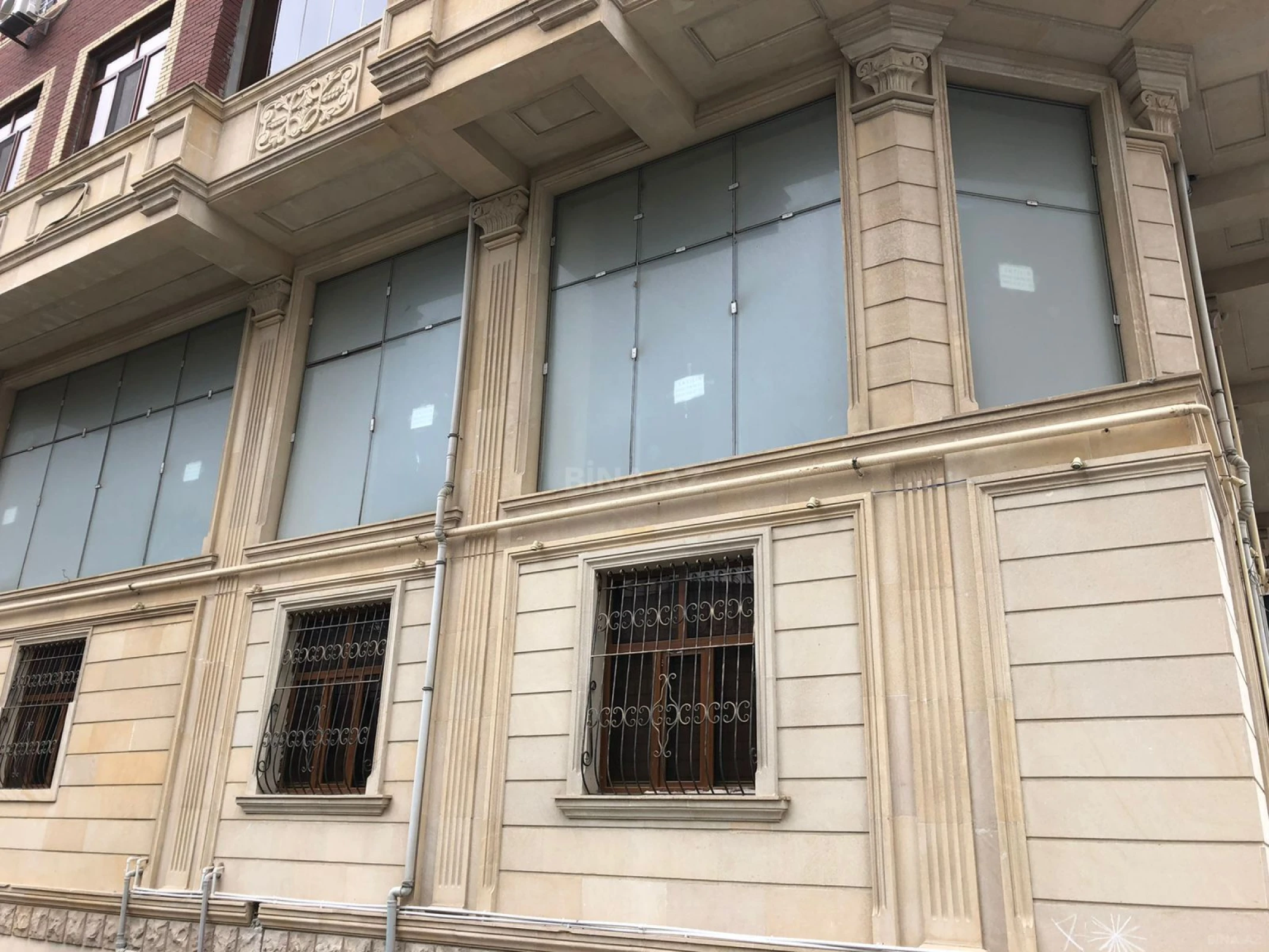 Satılır obyekt 167 m²