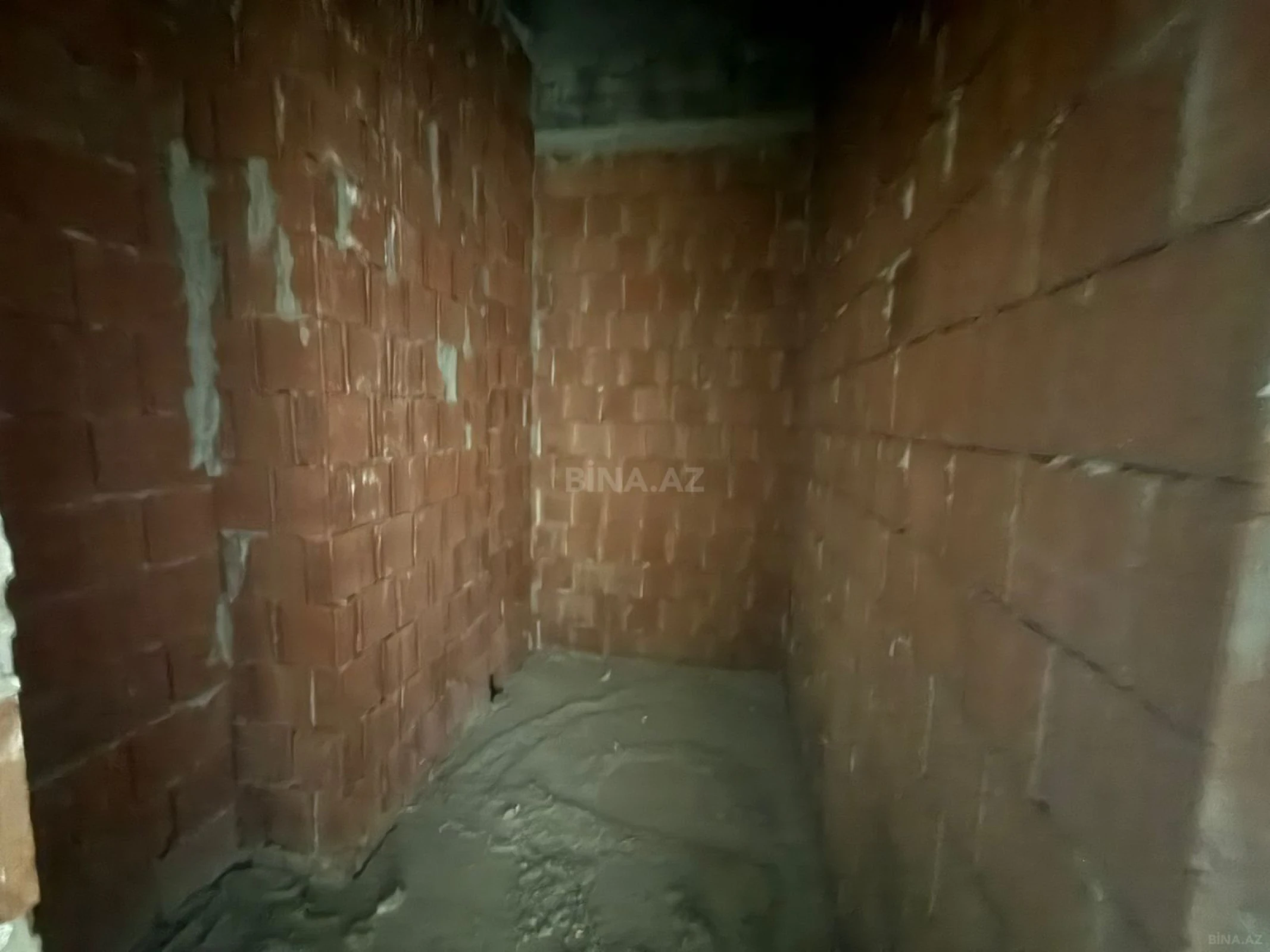 Satılır 2 otaqlı mənzil 80 m²