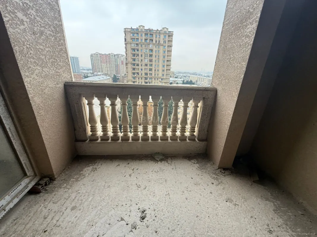 Satılır 2 otaqlı mənzil 80 m²