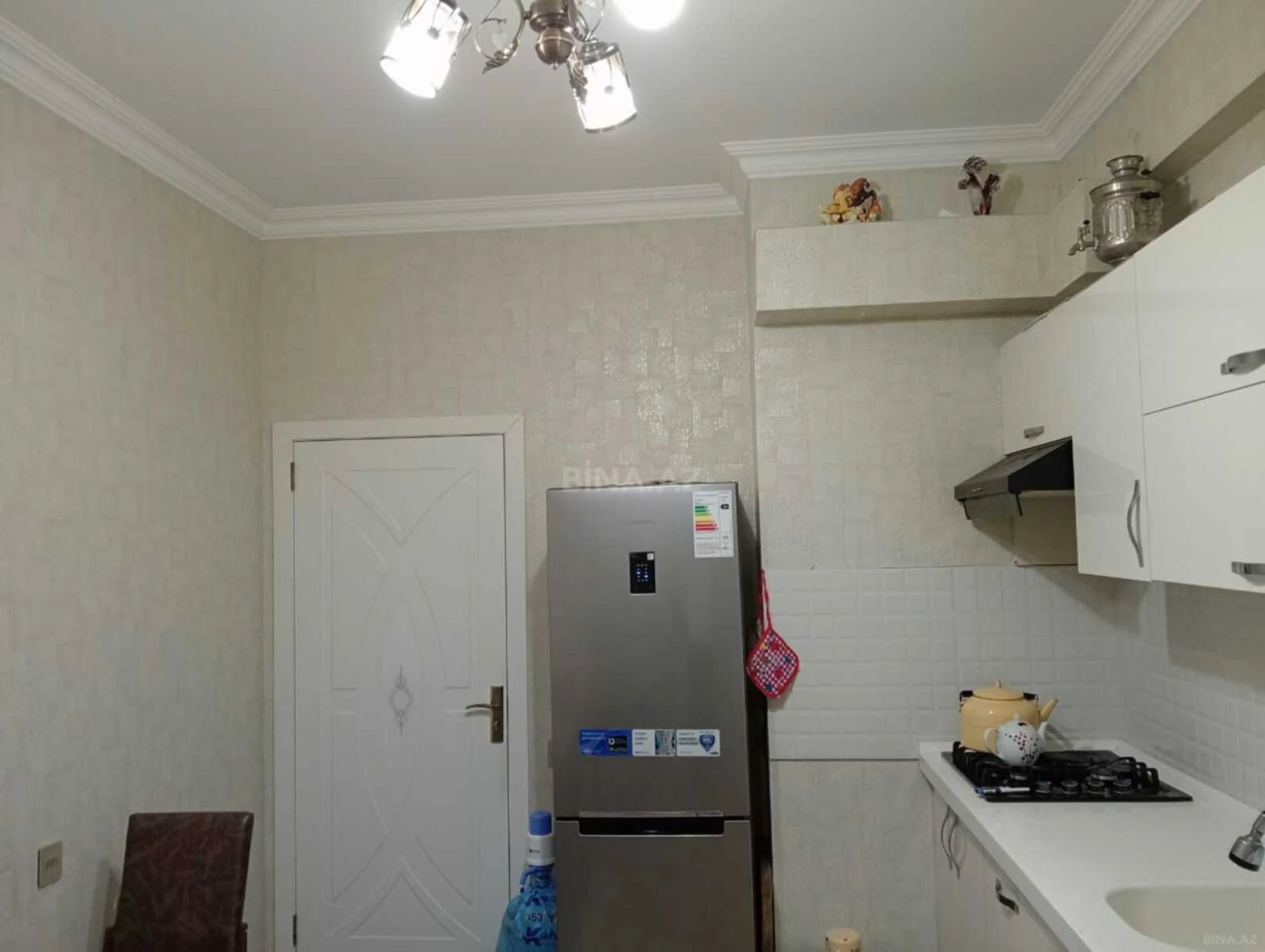 Satılır 2 otaqlı mənzil 74 m²