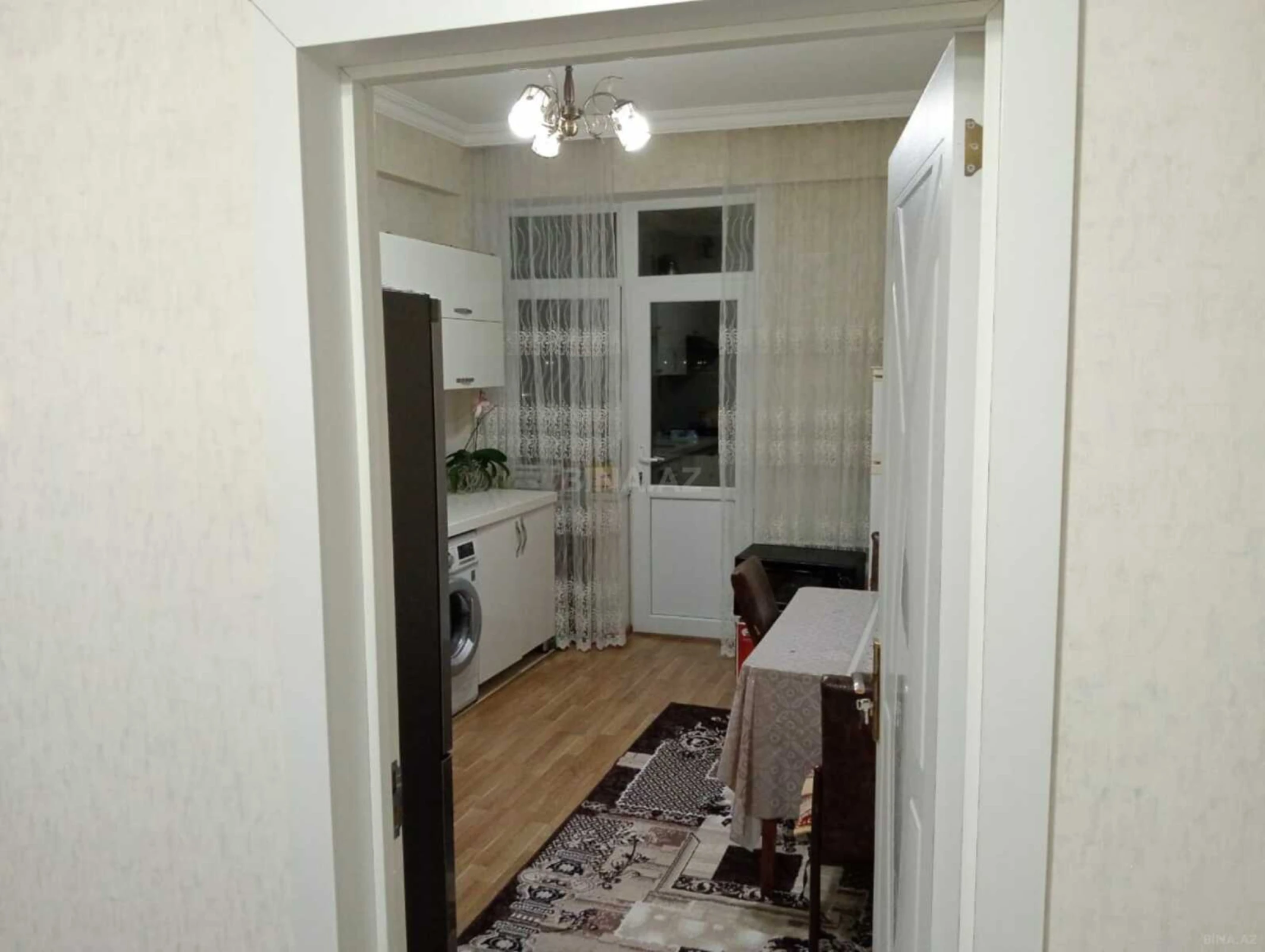 Satılır 2 otaqlı mənzil 74 m²