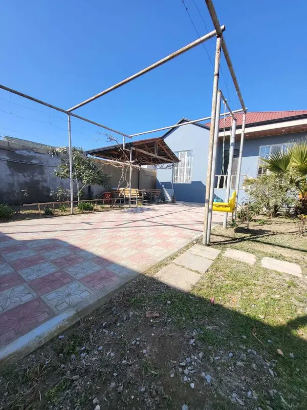 Satılır 3 otaqlı həyət evi 100 m²