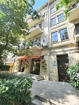 Kirayə verilir 2 otaqlı mənzil 70 m² — Bakı 2 otaq 70.00 m²