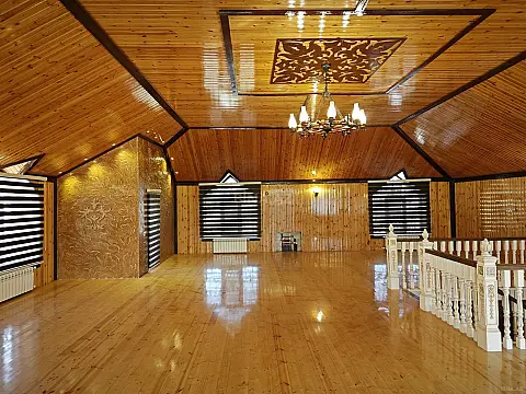 Satılır 7 otaqlı həyət evi 470 m²