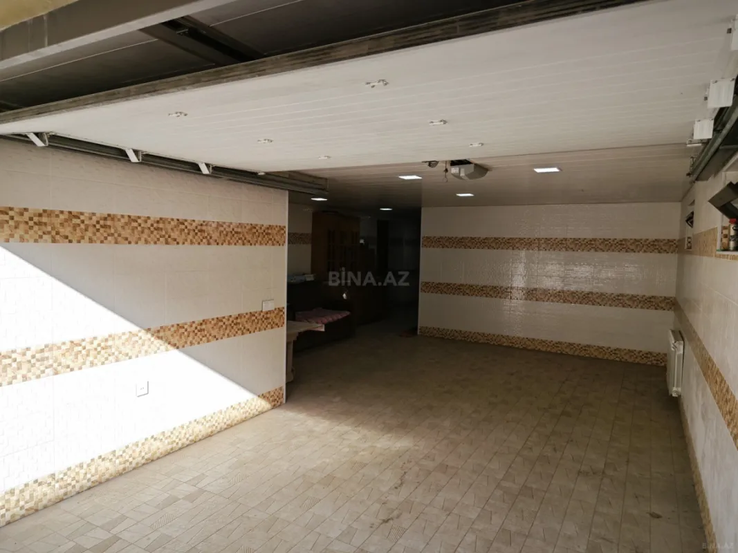 Satılır 7 otaqlı həyət evi 470 m²