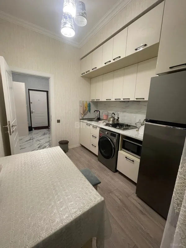 Kirayə verilir 2 otaqlı mənzil 65 m²