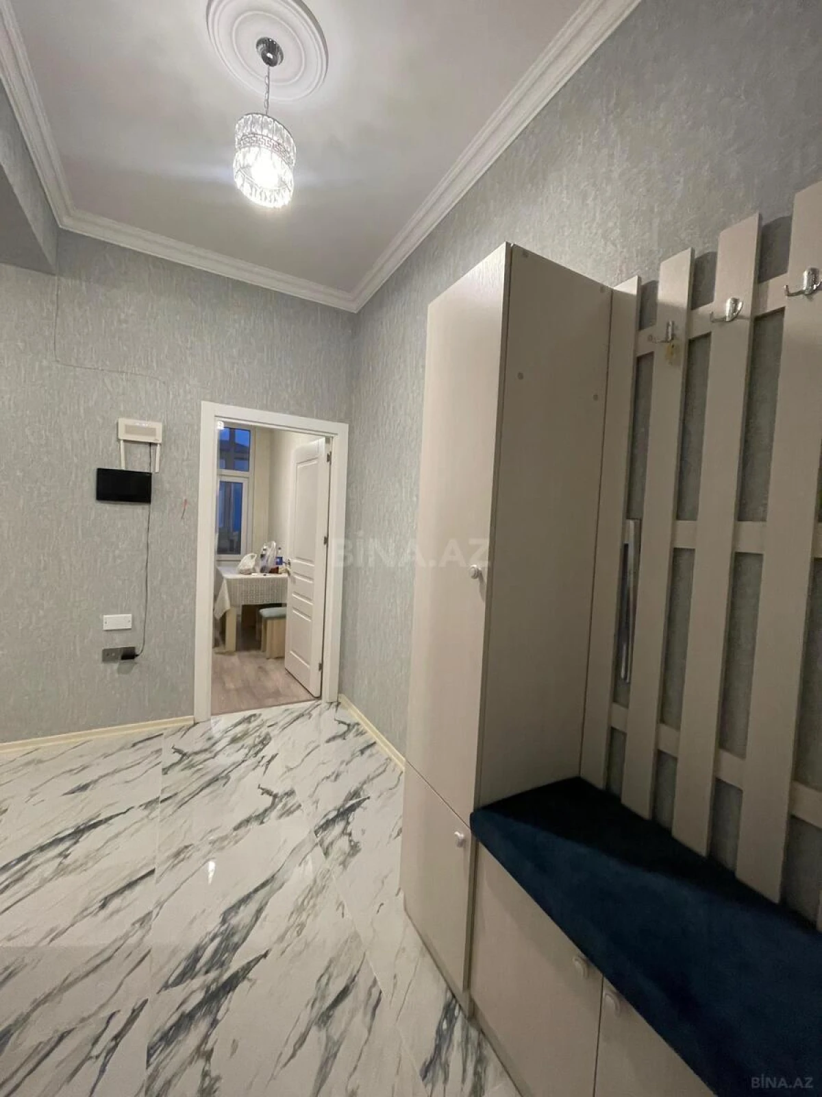 Kirayə verilir 2 otaqlı mənzil 65 m²