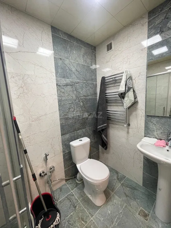 Kirayə verilir 2 otaqlı mənzil 65 m²