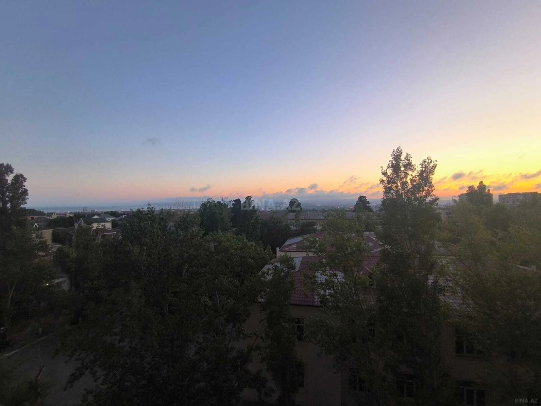 Satılır 3 otaqlı mənzil 100 m²