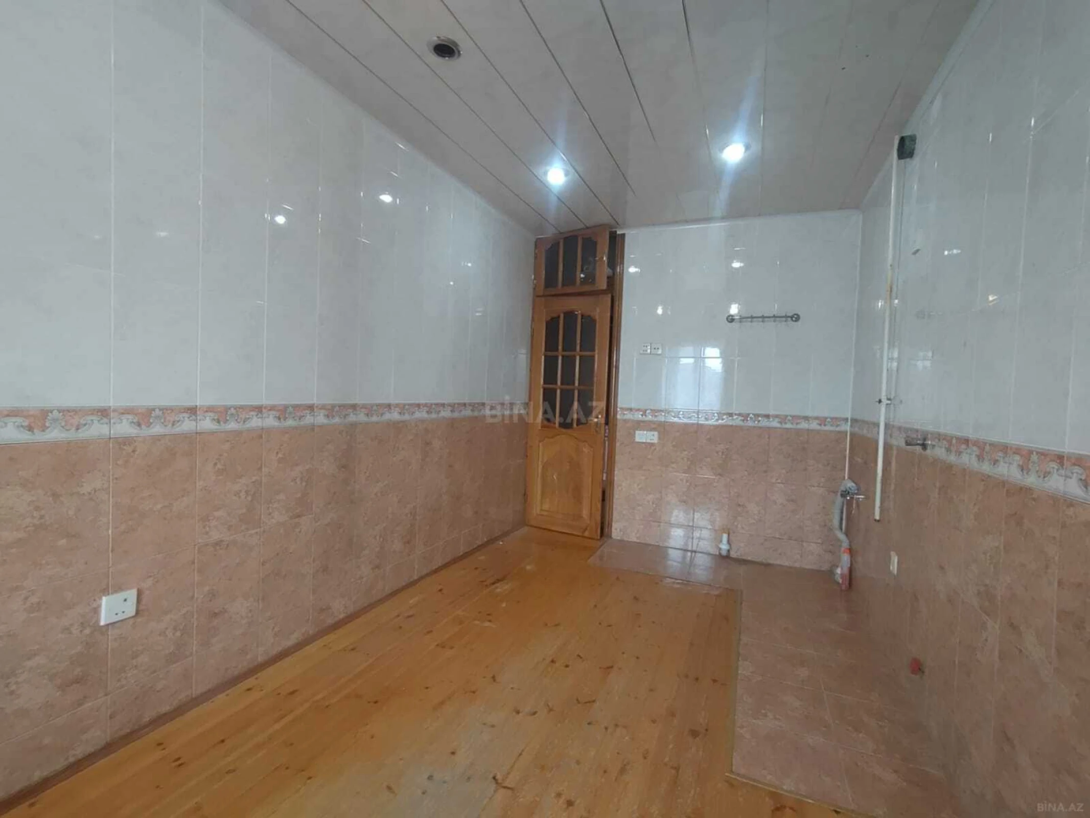 Satılır 2 otaqlı mənzil 65 m²