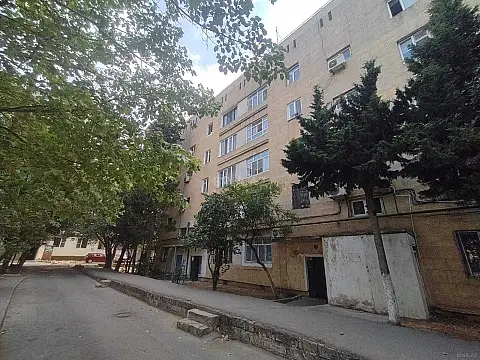 Satılır 2 otaqlı mənzil 65 m²