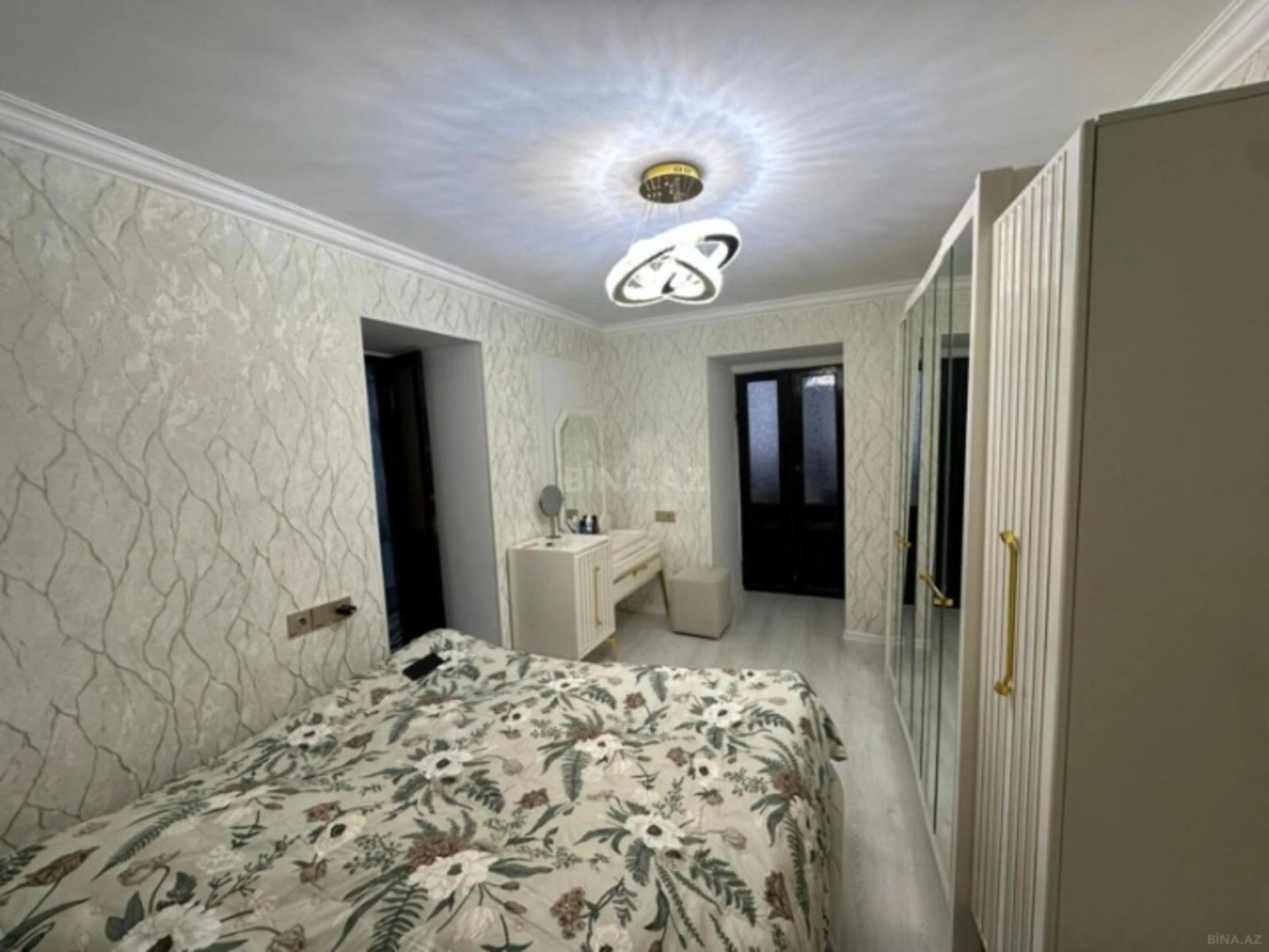 Satılır 3 otaqlı mənzil 80 m²