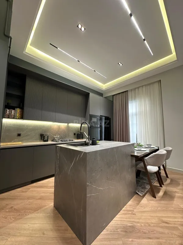 Kirayə verilir 3 otaqlı mənzil 145 m²