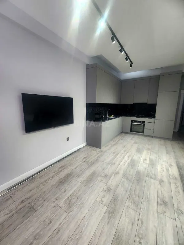 Kirayə verilir 2 otaqlı mənzil 85 m²